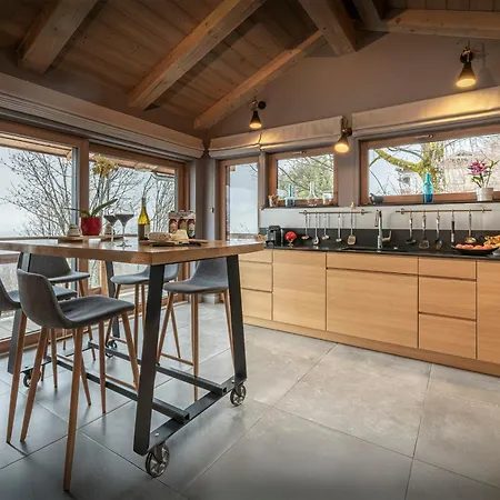 Domek alpejski Chalet Caprice - Ovo Network Combloux