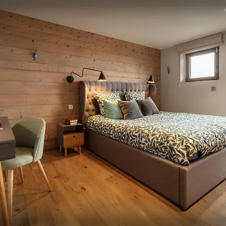 Chalet Caprice - Ovo Network